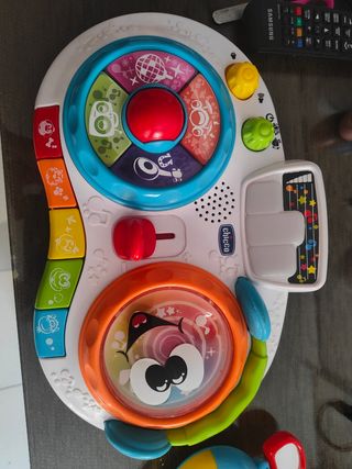 Mesa de DJ Chicco para bebés