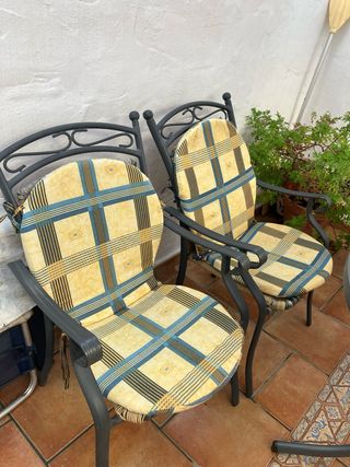 2 Sillones aluminio-forja, beige/azul, 20€ los dos