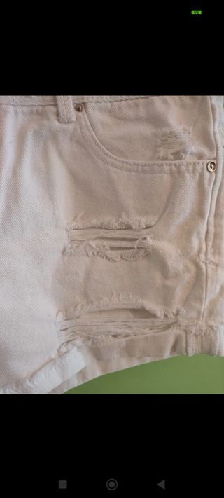 Shorts Stradivarius blancos - Talla L