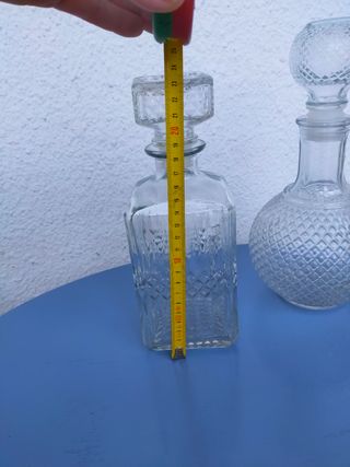 2 Botellas licor vintage cristal