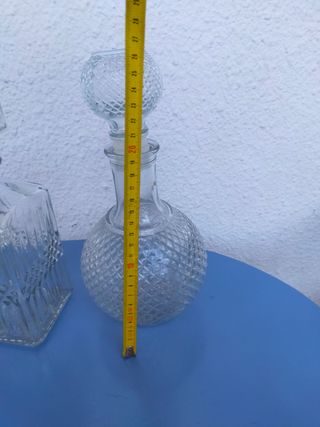 2 Botellas licor vintage cristal