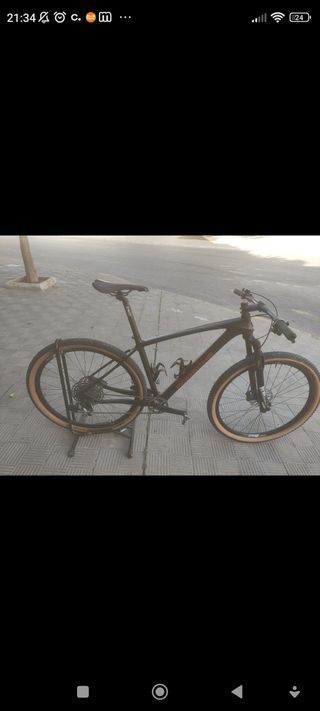 Bicicleta MTB carbono
