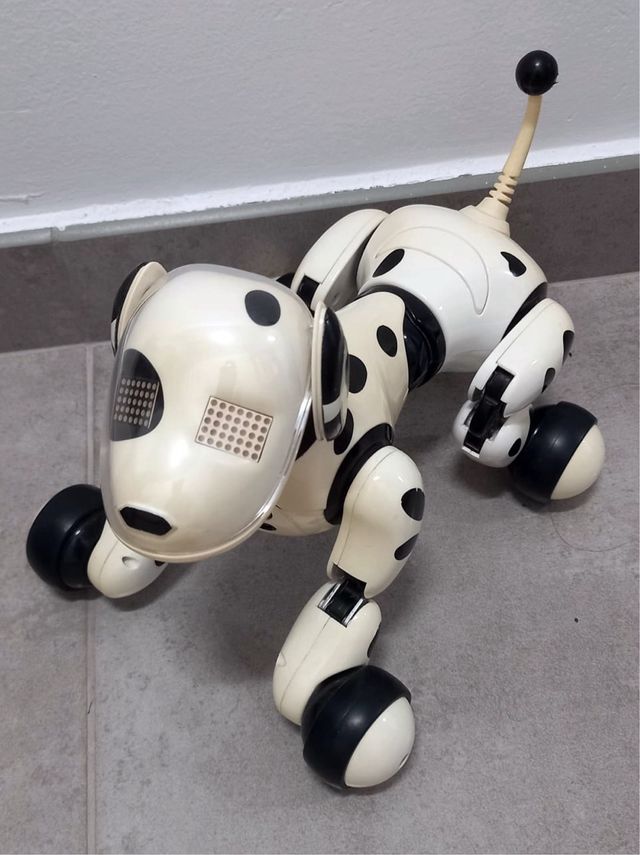 Zoomer 2.0: Perro robótico interactivo