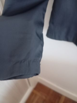 Chaqueta Kalenji gris oscuro ,cortavientos.