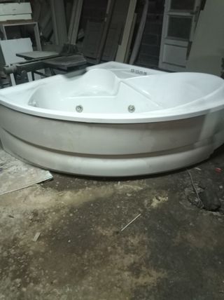 Bañera hidromasaje esquina blanca