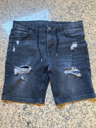 Shorts vaqueros negros rotos