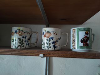 Vintage katiluak apainduak / Tazas Vintage Decor