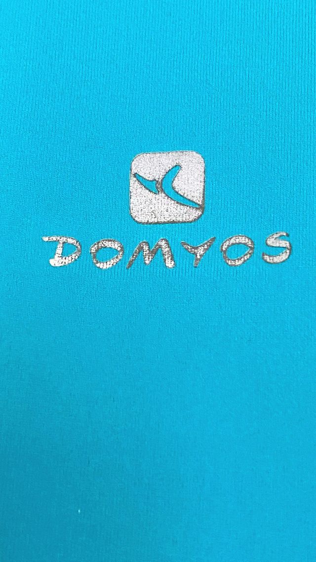 Camiseta técnica Domyos.
