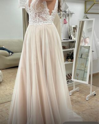 Vestido novia boho chic beige