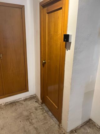 6 Puertas interiores madera antiguas,