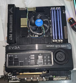 Combo placa base Asus P67 Sabertooth