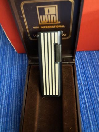 Accendino WIN International vintage