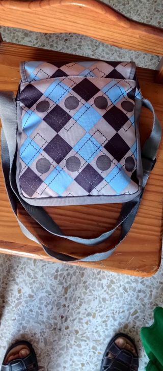 Mochila Reebok azul y gris