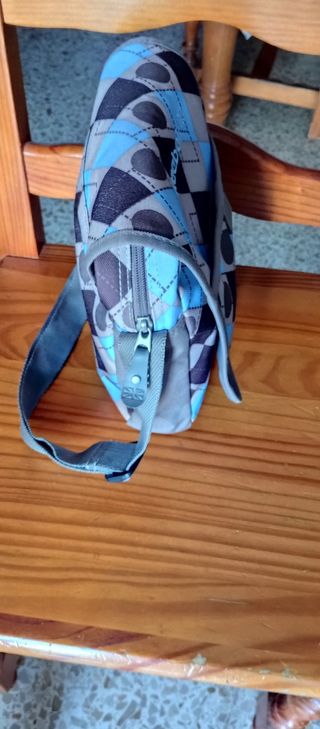 Mochila Reebok azul y gris