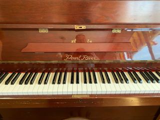 Piano Pearl River