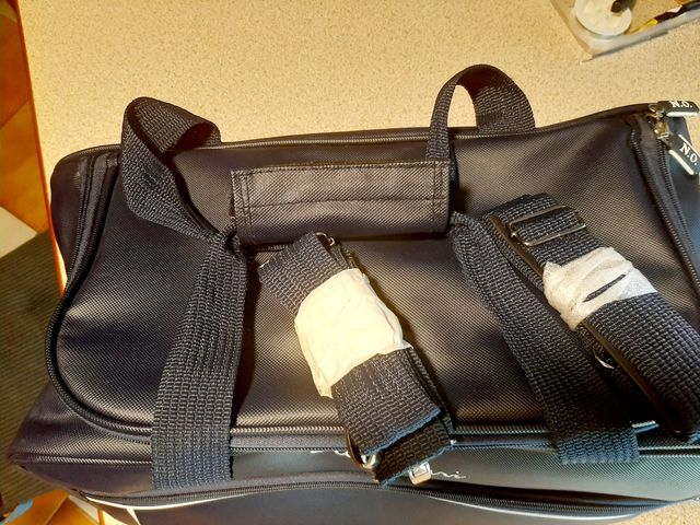 Nay Oleari: Borsone & Beauty misura bagagli a mano