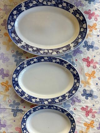 3 vassoi ovali Lisingen, porcellana