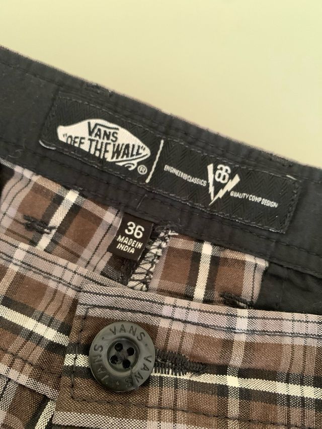 Shorts, pantalon VANS cuadros marrón blanco T-36