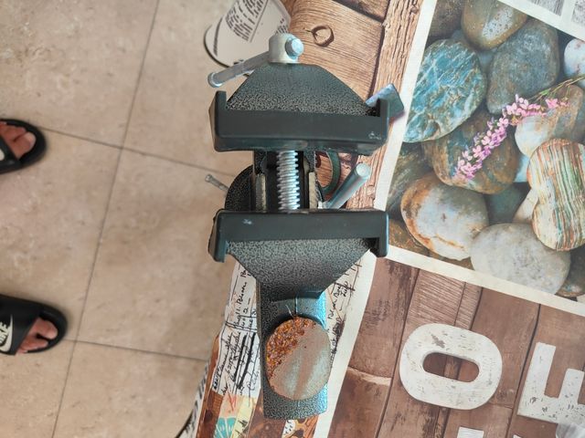 Mini tornillo de banco de mesa