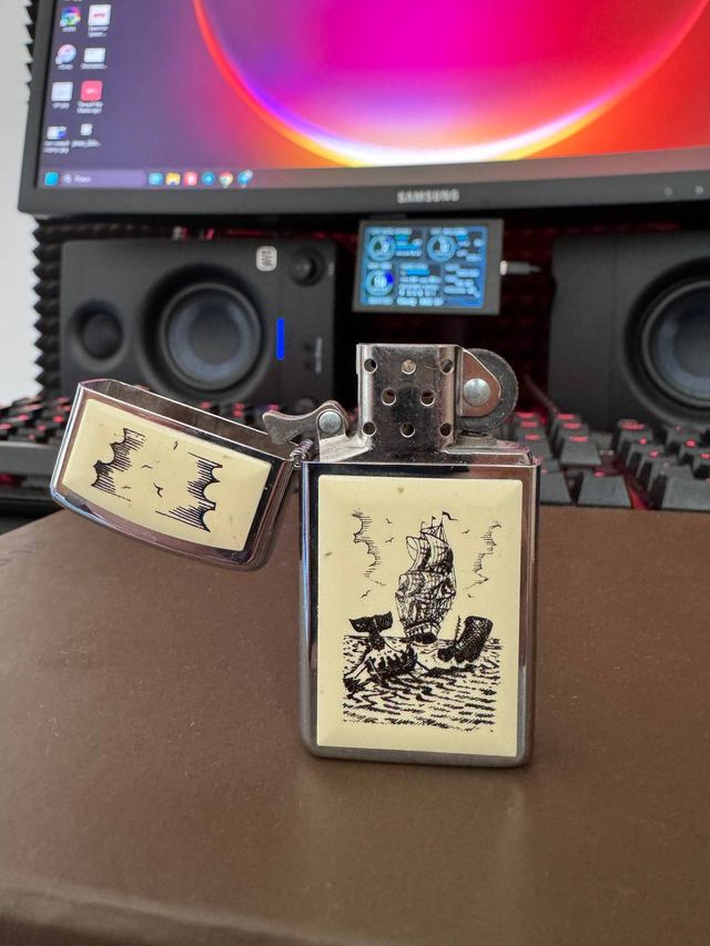 Zippo Scrimshaw Vintage Accendino