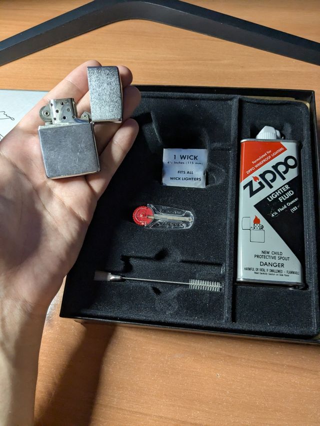 Zippo de coleccionista y limpieza