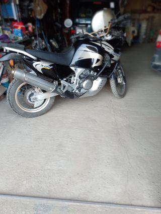 Honda Africa Twin 750cc Con tAn solo 36000klm
