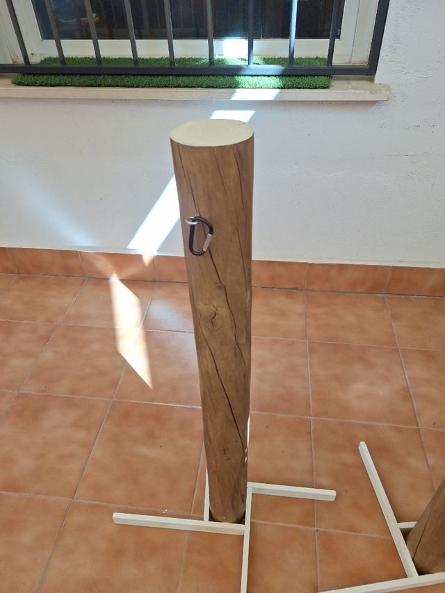 postes madera para delimitar zonas o espacios.