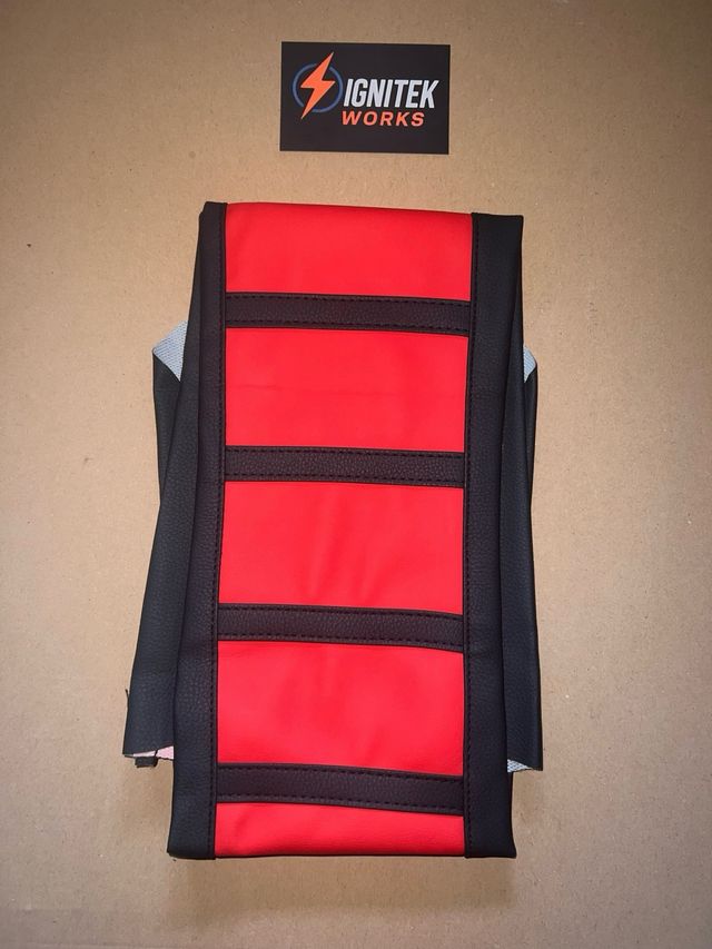 Funda de asiento roja universal nueva