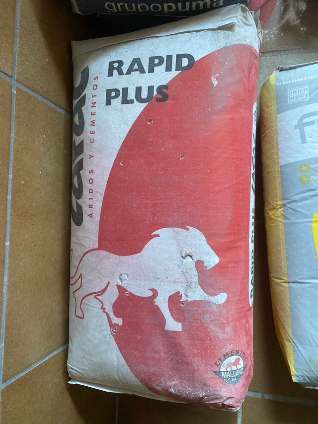 vendo sacos sobrantes de obra