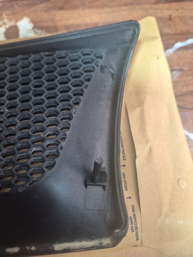 Rejilla Alfa Romeo GT