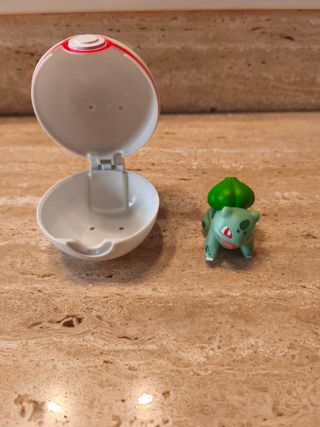 Cartas poemon + lata