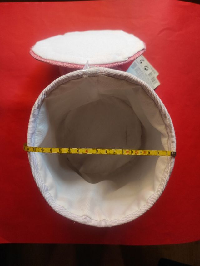 CAJA INFANTIL CON UN OSO EN LA TAPA