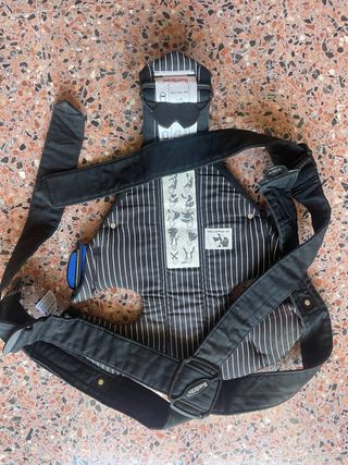 Mochila portabebés Babybjörn negra