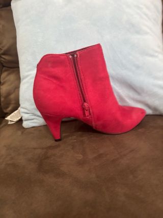 Botines rojos de ante 