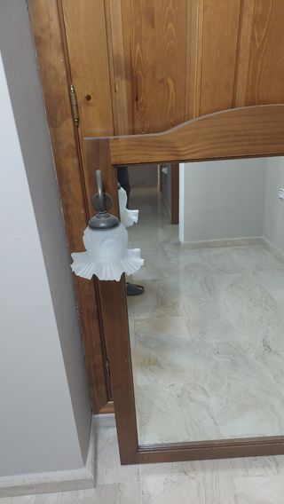 Espejo madera con luz - Baño