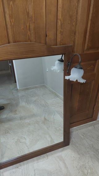 Espejo madera con luz - Baño