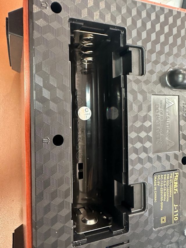 PRUNUS J-110 FM/Am/SW Radio Portatil #058027