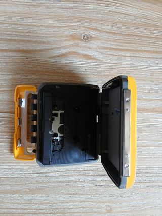 Walkman Sony Sports SXF-44 Amarillo