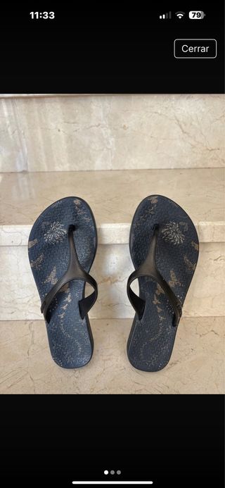 Chanclas Ipanema Negras Doradas