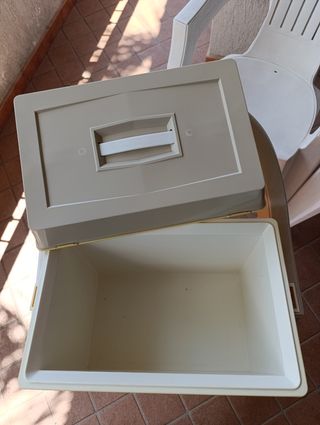 Frigo portatile vintage arancione