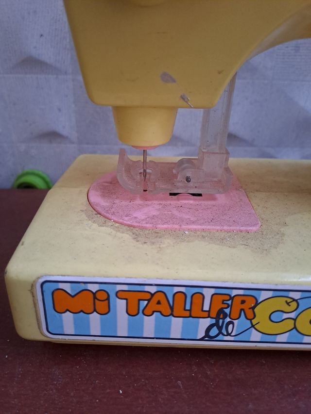 Máquina coser juguete Feber