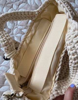 Bolso crochet beige nuevo con etiqueta.