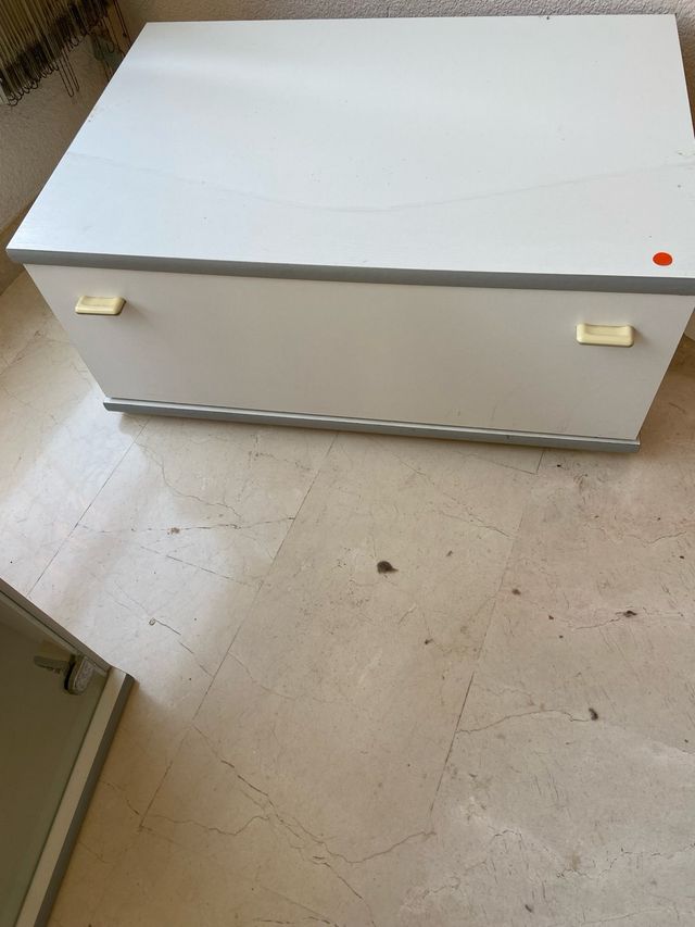 Vitrina con mueble almacenaje