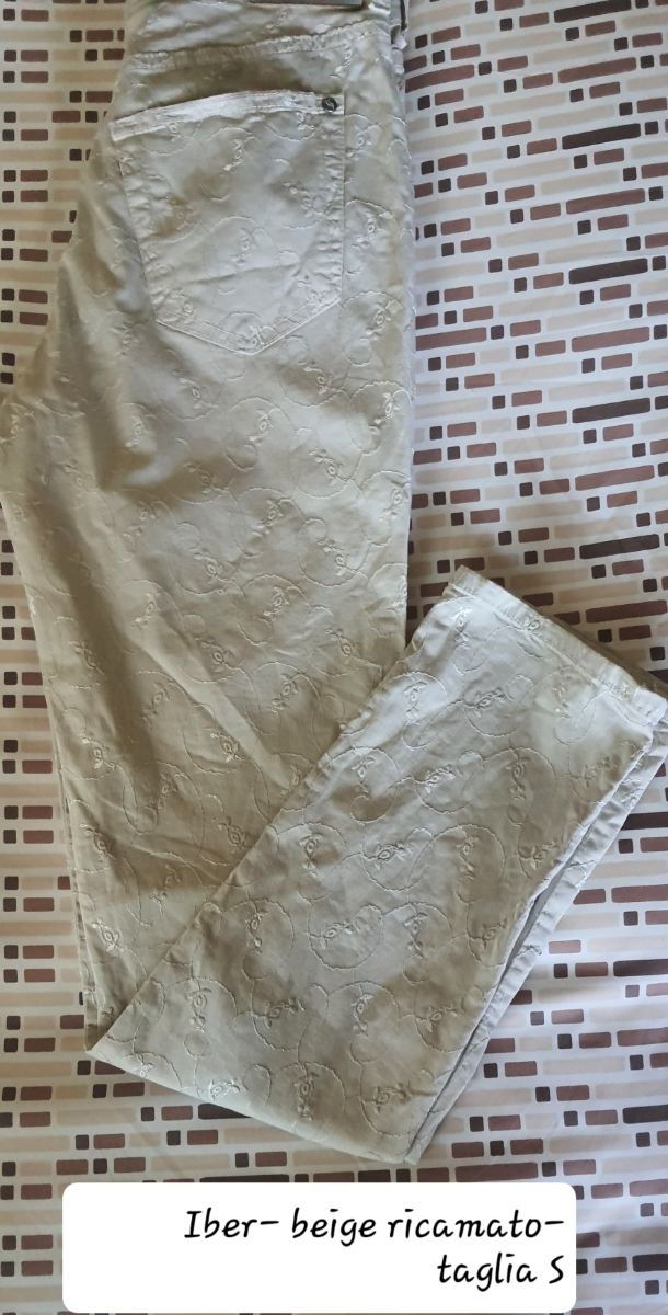 Pantaloni beige ricamato tg S