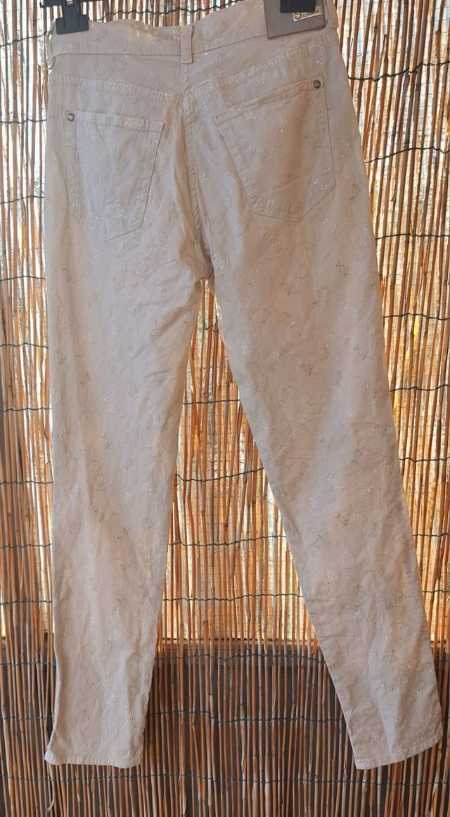 Pantaloni beige ricamato tg S