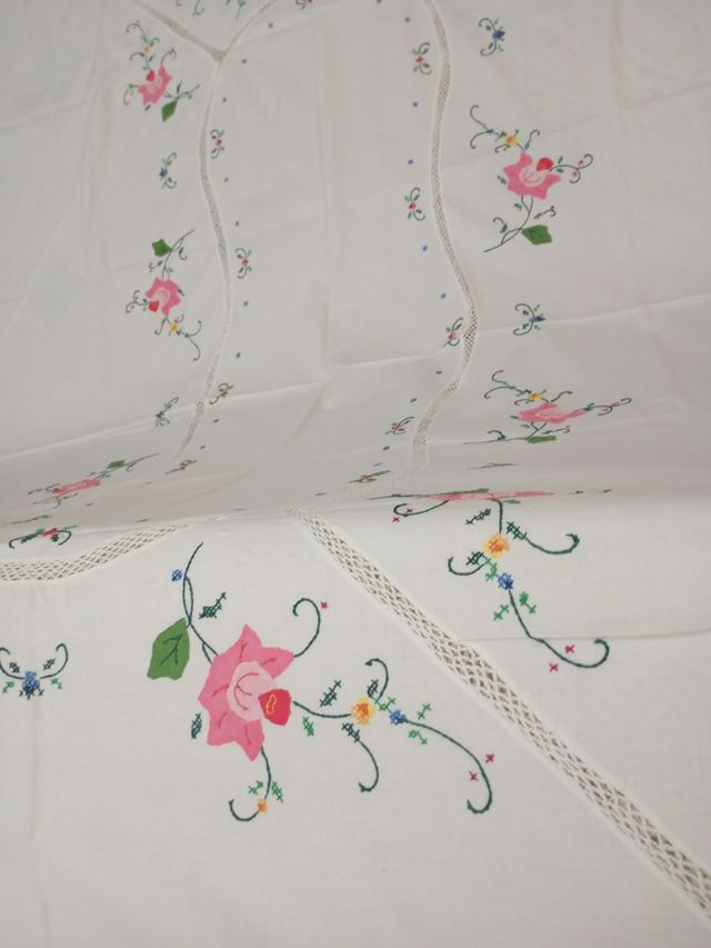Mantel algodón bordado - Rosa y blanco