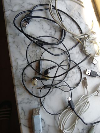 Cavi USB, Cuffie & Adattatori