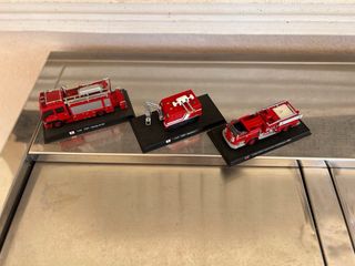 8 Miniaturas Camiones Bomberos