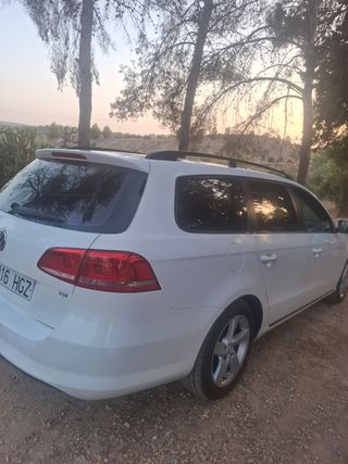 Coche Volkswagen Passat 