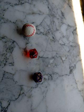 Dadi D&D: Set dadi poliedrici + una pllina magica 